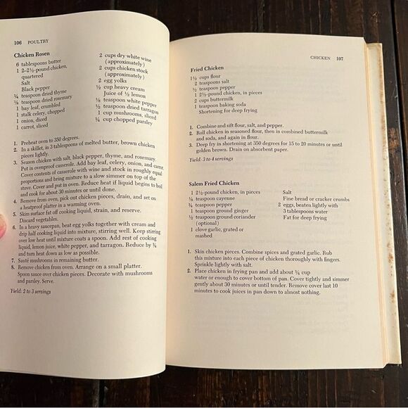 Great Recipes from the New York Times edited by Raymond A. Sokolov (Vintage) - Picture 5 of 9